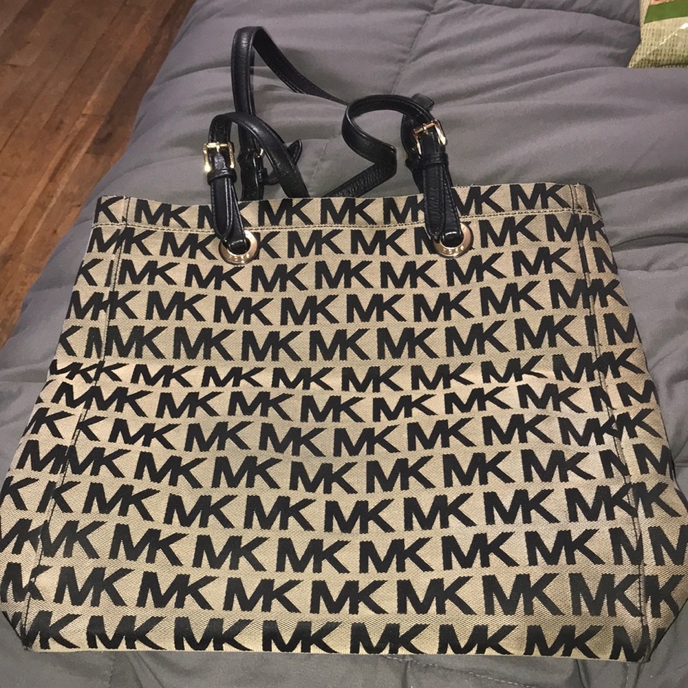 MICHEAL KORS BAG